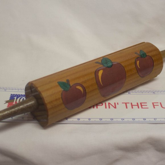 Apple Decorated Rolling Pin Recipe card Holder - Picture 3 of 7